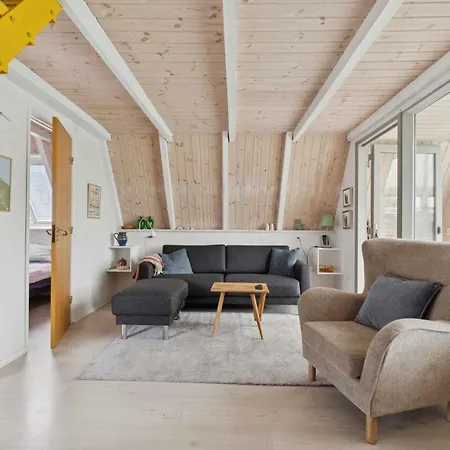 Feriehus Lovely With Sea View *